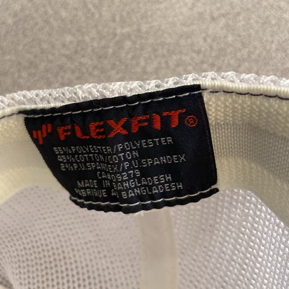 YRB North Peace - flex-fit hat. - Picture 4 of 4